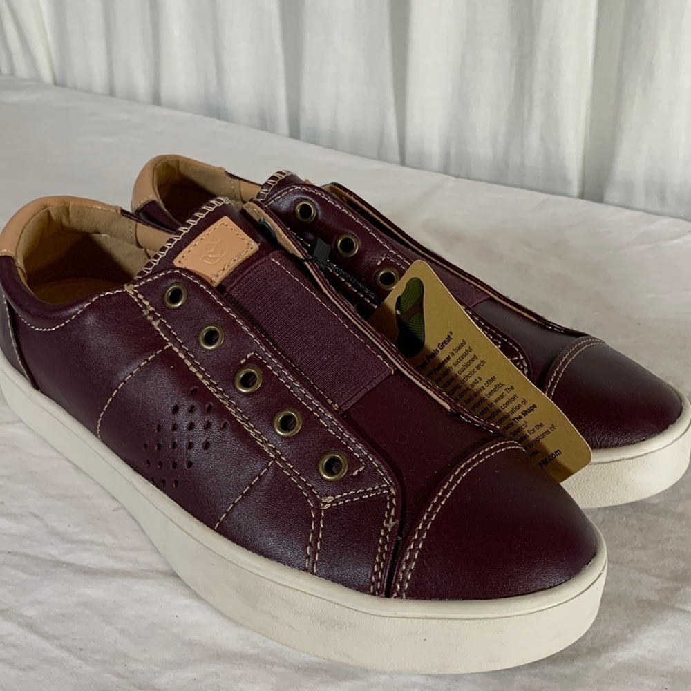 NWT Spenco Malibu Orthopedic Comfort Laceless Leather Slip-On Sneakers, 7.5B